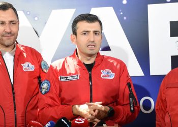 Bayraktar TB3 TCG Anadolu gemisi denemeleriyle ilgili önemli açıklama